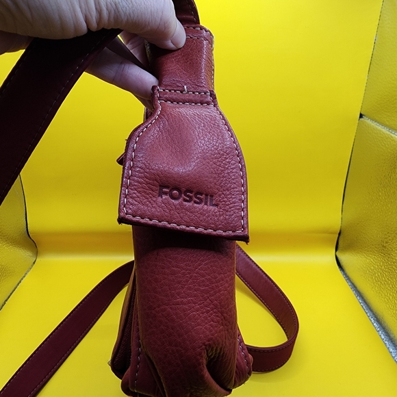 Fossil Red Leather Purse Crossbody Bag 9x7" - Picture 2 of 13